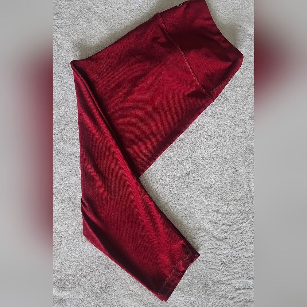 Red Yoga Pants - XL - Cropped